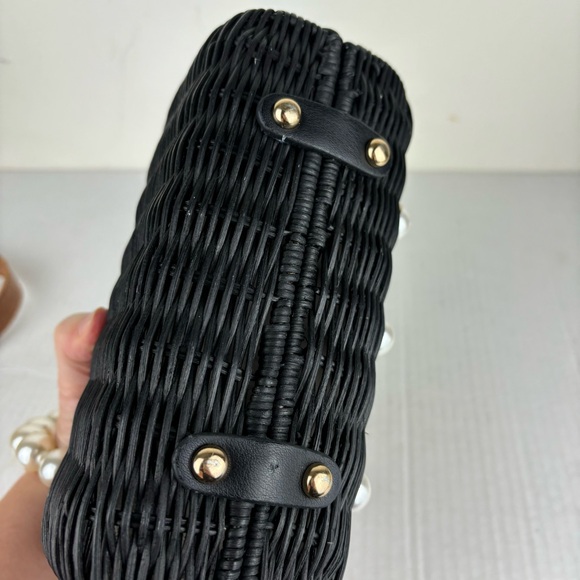 BTB Los Angeles Willow Imitation Pearl Bag - Picture 8 of 16